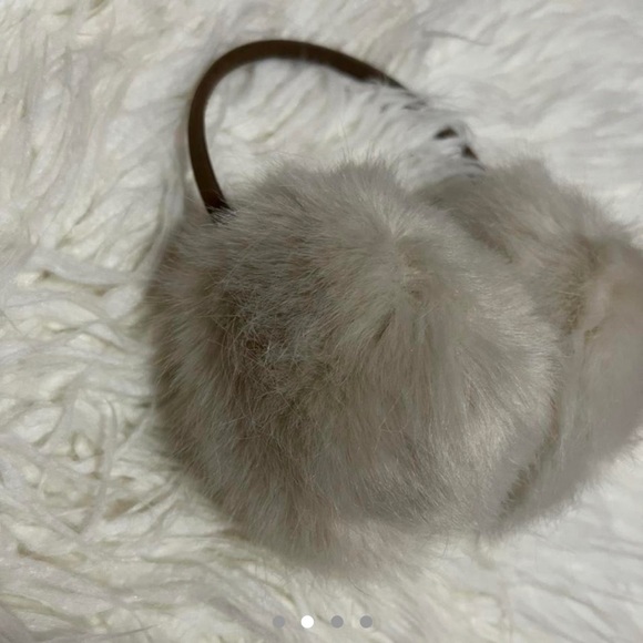 Restoration hardware earmuffs - Picture 4 of 4